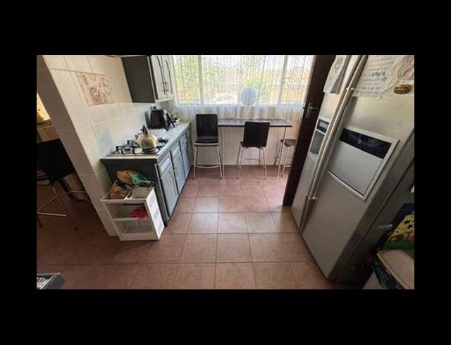 3 BEDROOM HOUSE FOR SALE IN BIRCHLEIGH